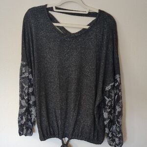 Gray Daytrip From Buckle Floral Sleeve Top Xl Women's